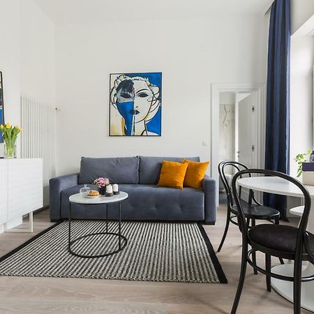 Montevideo Deluxe Apartments Zagreb Buitenkant foto